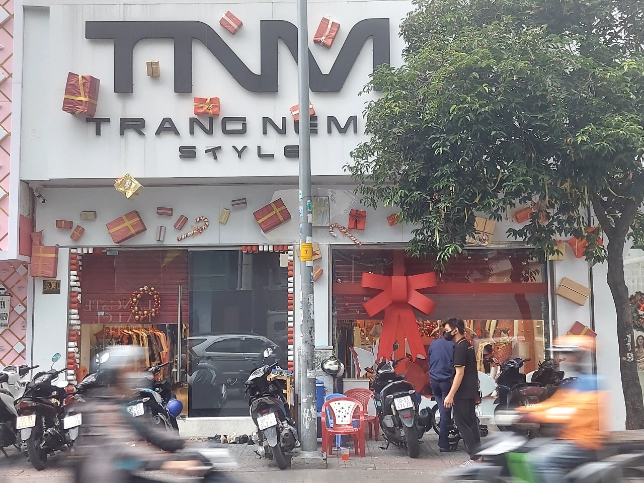 Nhiều sản phẩm tại Cửa hàng thời trang “TRANG NEMO STYLE” có dấu hiệu giả mạo nhãn hiệu